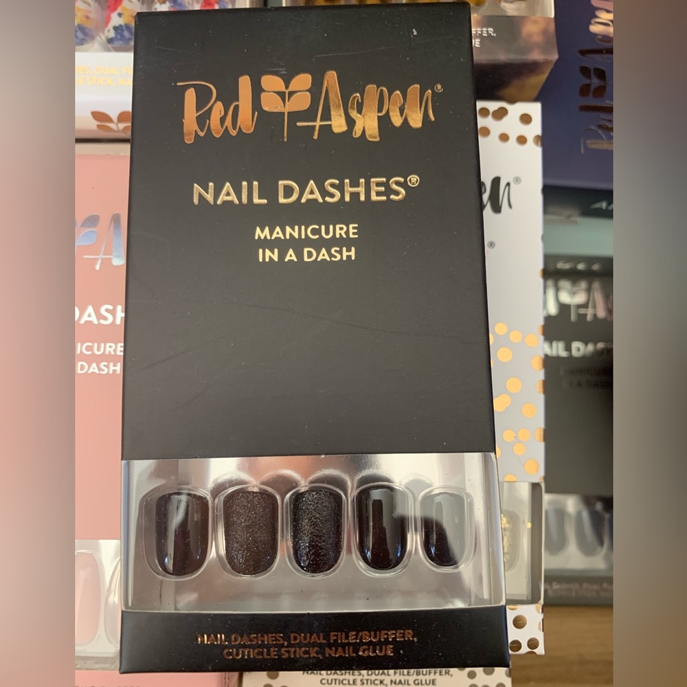 Red Aspen nail dashes (Ali’s black tie affair)